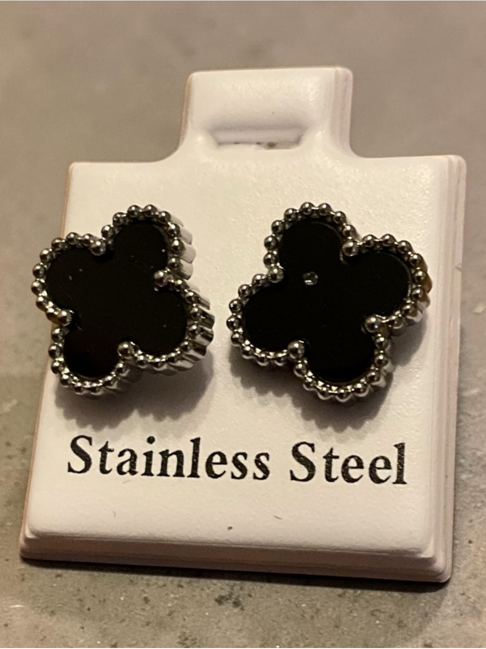 Fashion Jewelry Black Clover-Shape Stainless Steel Stud Earrings